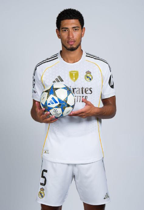 仅21场！杰伦·布朗成为队史开赛最快达成600+100+100的球员