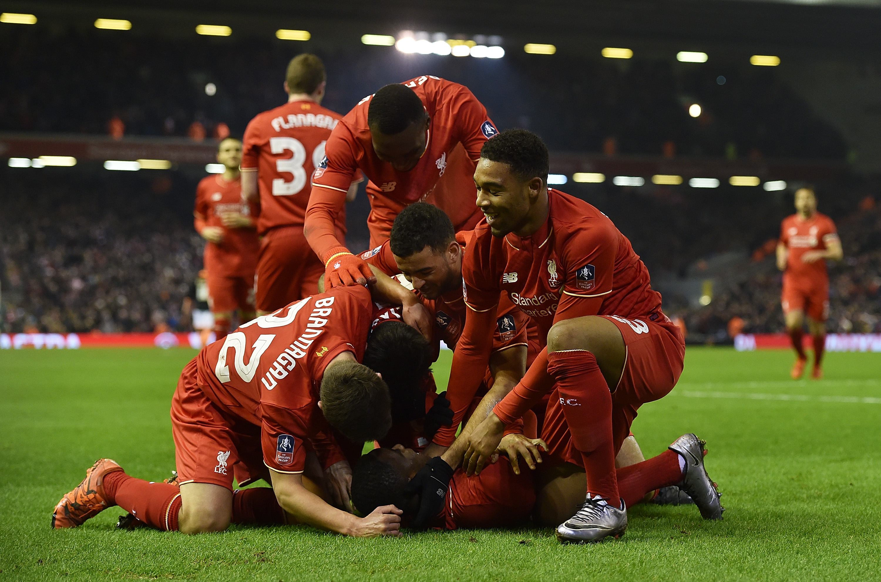 不会踢顺风局！盘点欧冠顺风顺水却“突然死亡”