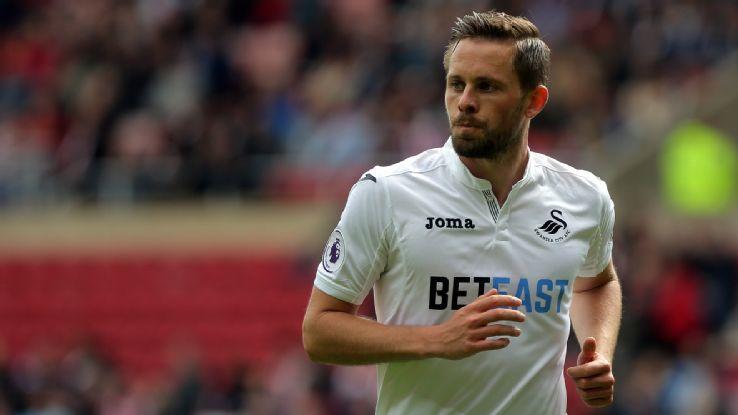 罗伯托·阿勒玛（Roberto Alomar）展现顶尖二垒防守，多次获得金手套