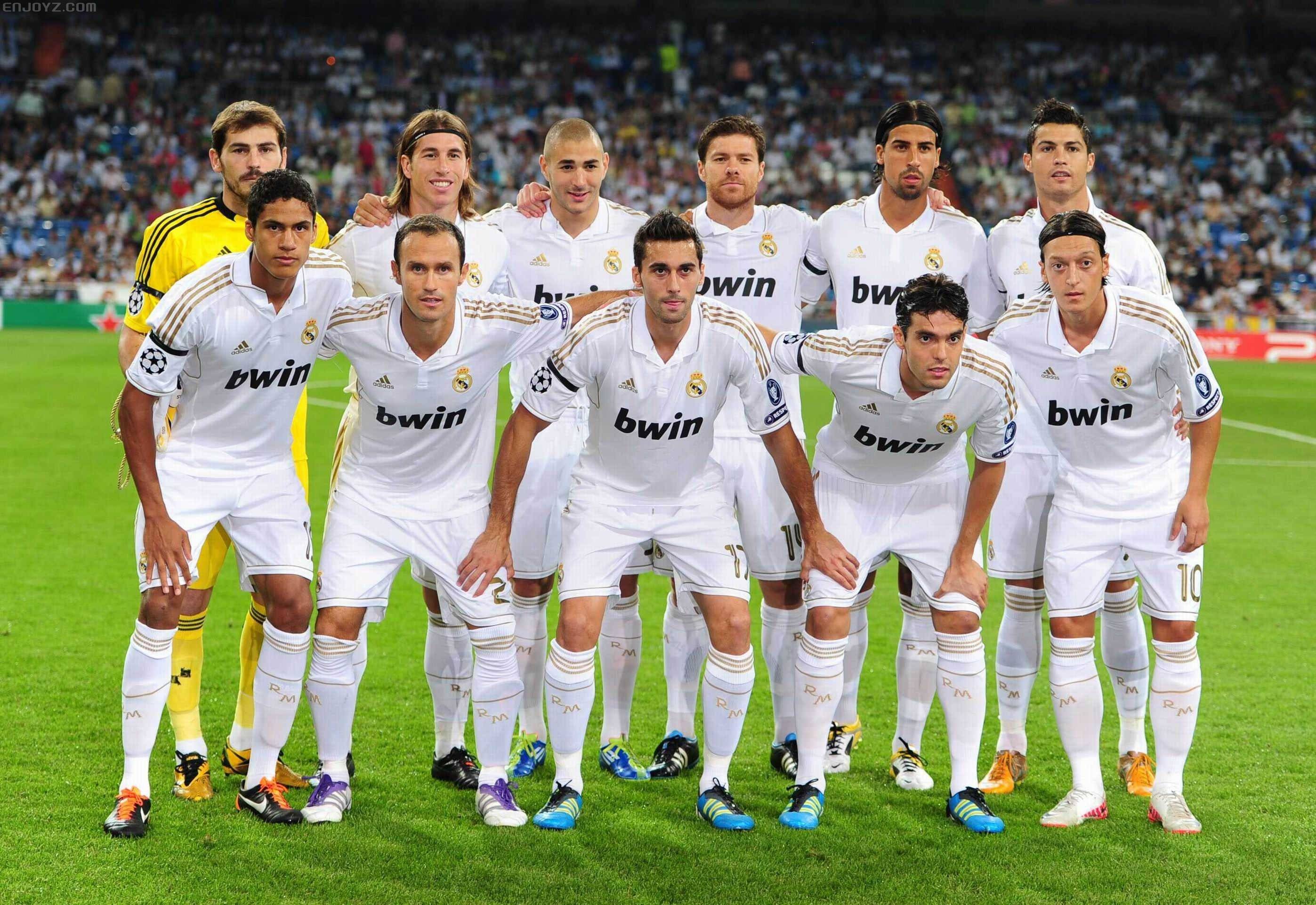 萨姆·索萨在职业生涯最后阶段加盟德州游骑兵，并在那里达成 600 轰