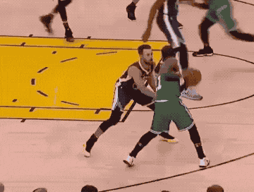 松坂大辅在红袜队夺冠游行中表示，他的目标是在美职证明日本投手的价值