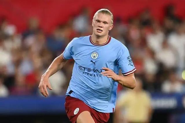 马卡：皇马此前已有报告分析赫伊森，球员也渴望为皇马效力