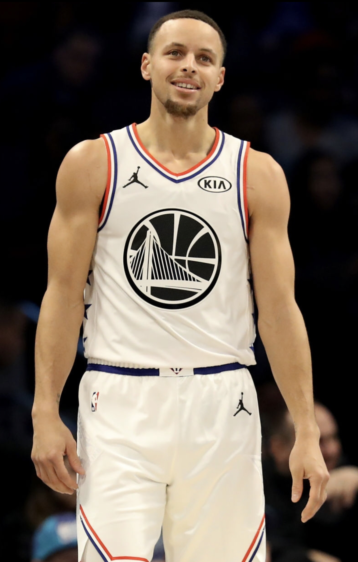广东宏远标配！两新星完成入队仪式 球迷调侃厂家赶紧打钱