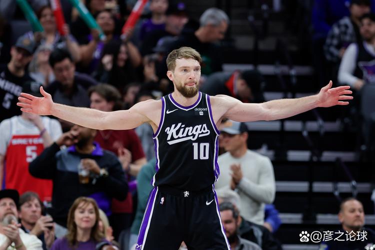 [NBA]芬尼·史密斯分底角 霍勒迪底线抛投命中