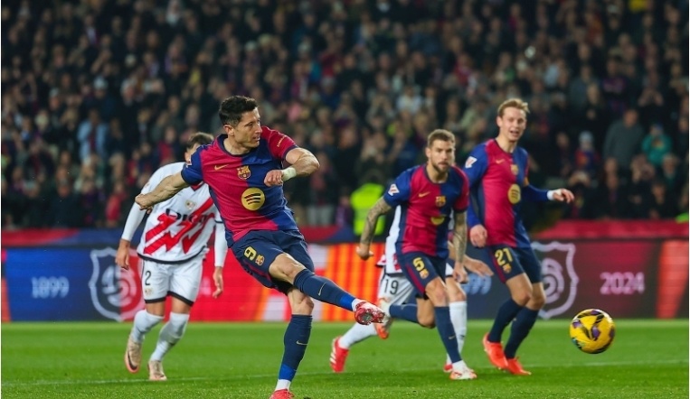 中超5月最佳球员候选：武磊、克雷桑等8位球员在列