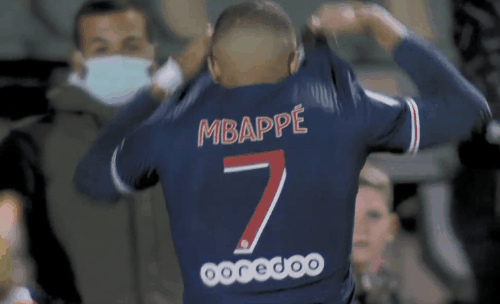 能从低谷坚持下来的利物浦球迷都不容易啊，转当曼联球迷是有多绝望22亮40回复