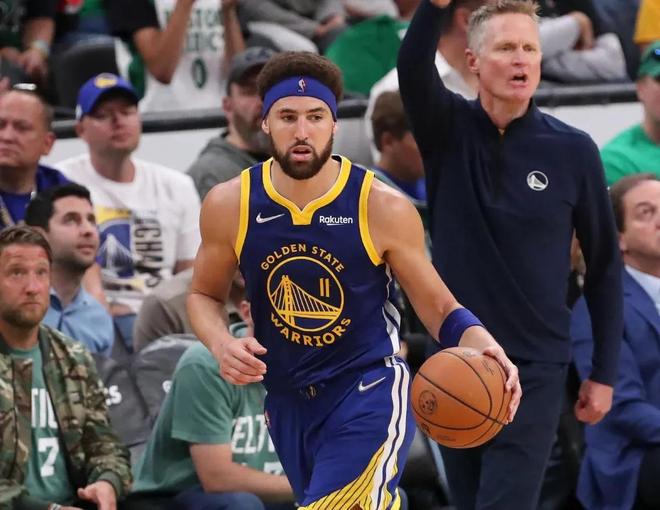 詹姆斯压哨补篮绝杀 东契奇34+7+7 湖人1分险胜步行者止3连败