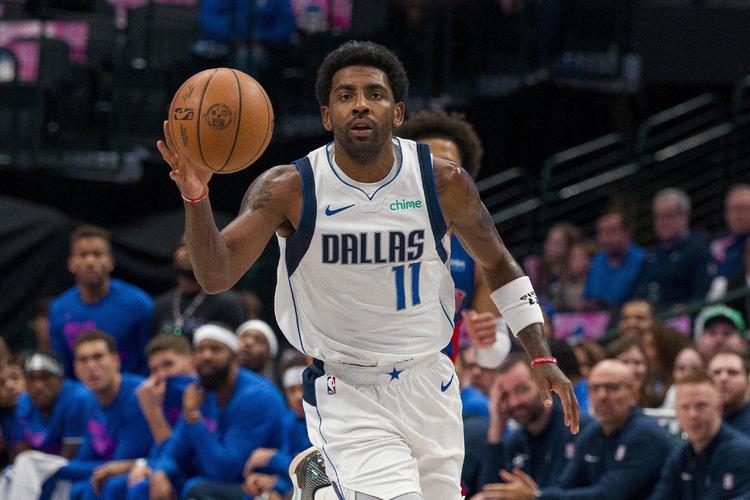 瓦格纳32分助魔术力克湖人，高大阵容成湖人克星