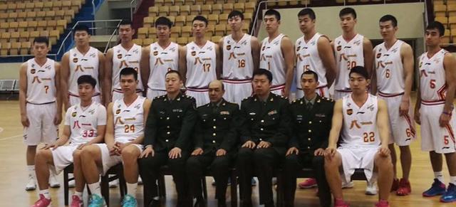 深圳队压哨绝杀引全场沸腾