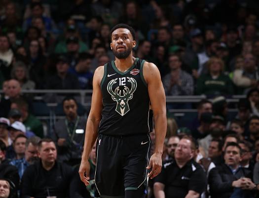 [NBA]里奇·保罗：詹姆斯在四个位置联盟前五！哈登跟他能有三冠！