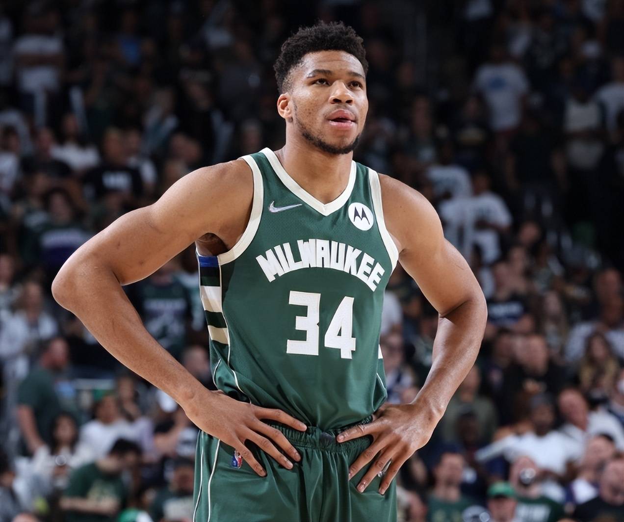 CBA常规赛多场对决结束 积分榜变化明显