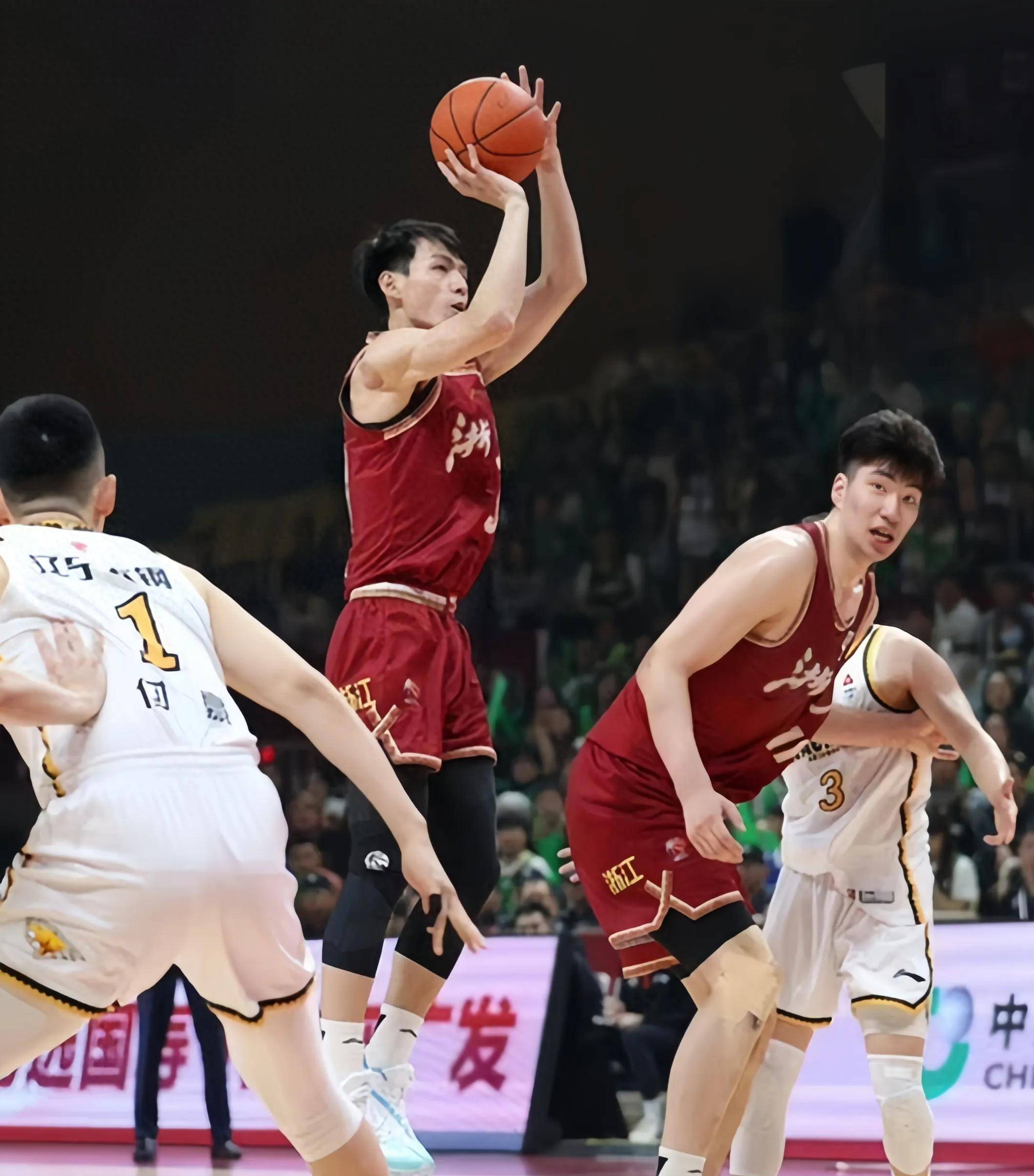热刺vs西汉姆联前瞻：热刺主场不会踢 铁锤帮保级要拼命